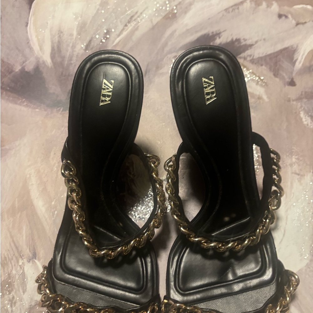 Zara Women's Black Heels with Gold Chain Accent